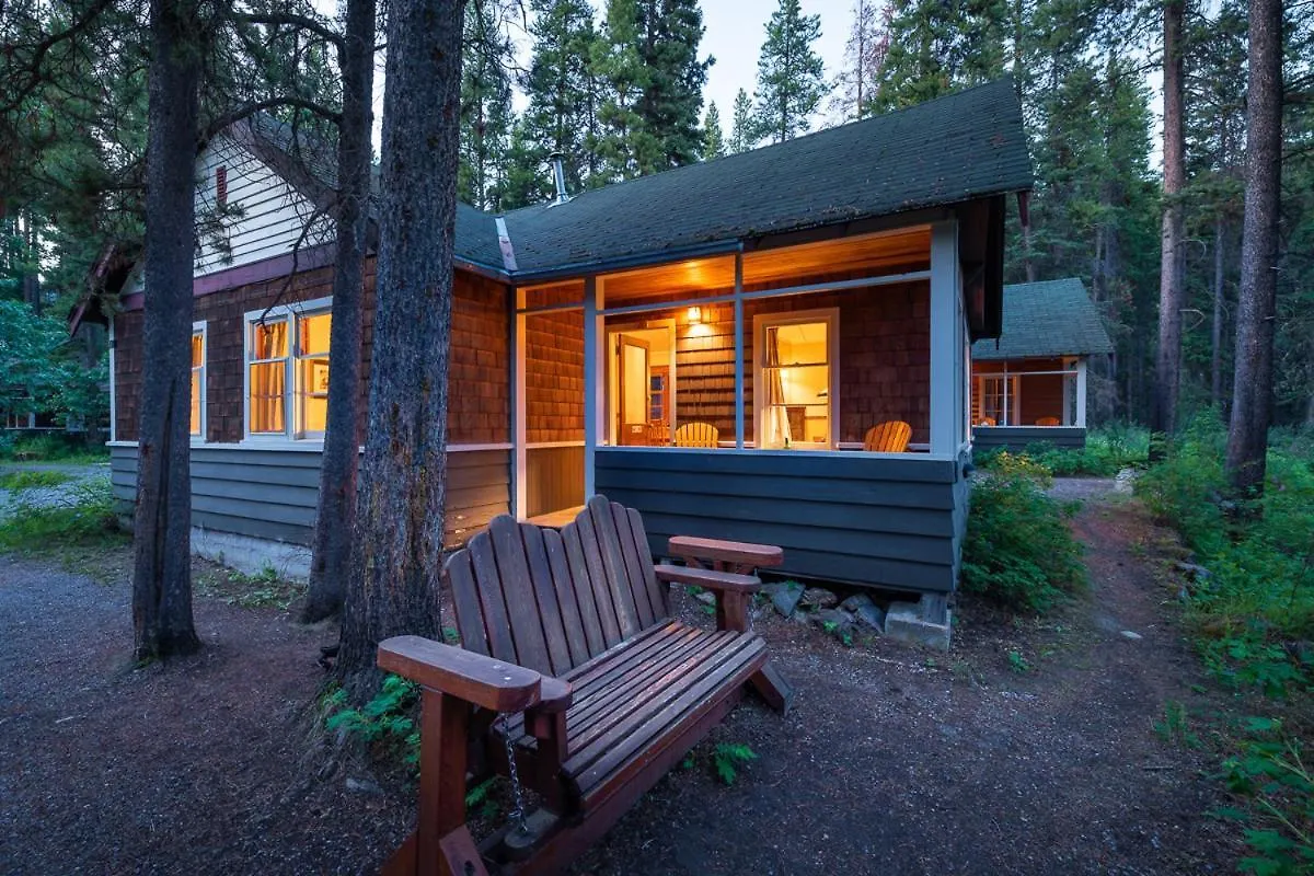 Johnston Canyon Lodge & Bungalows Castle Junction Kanada