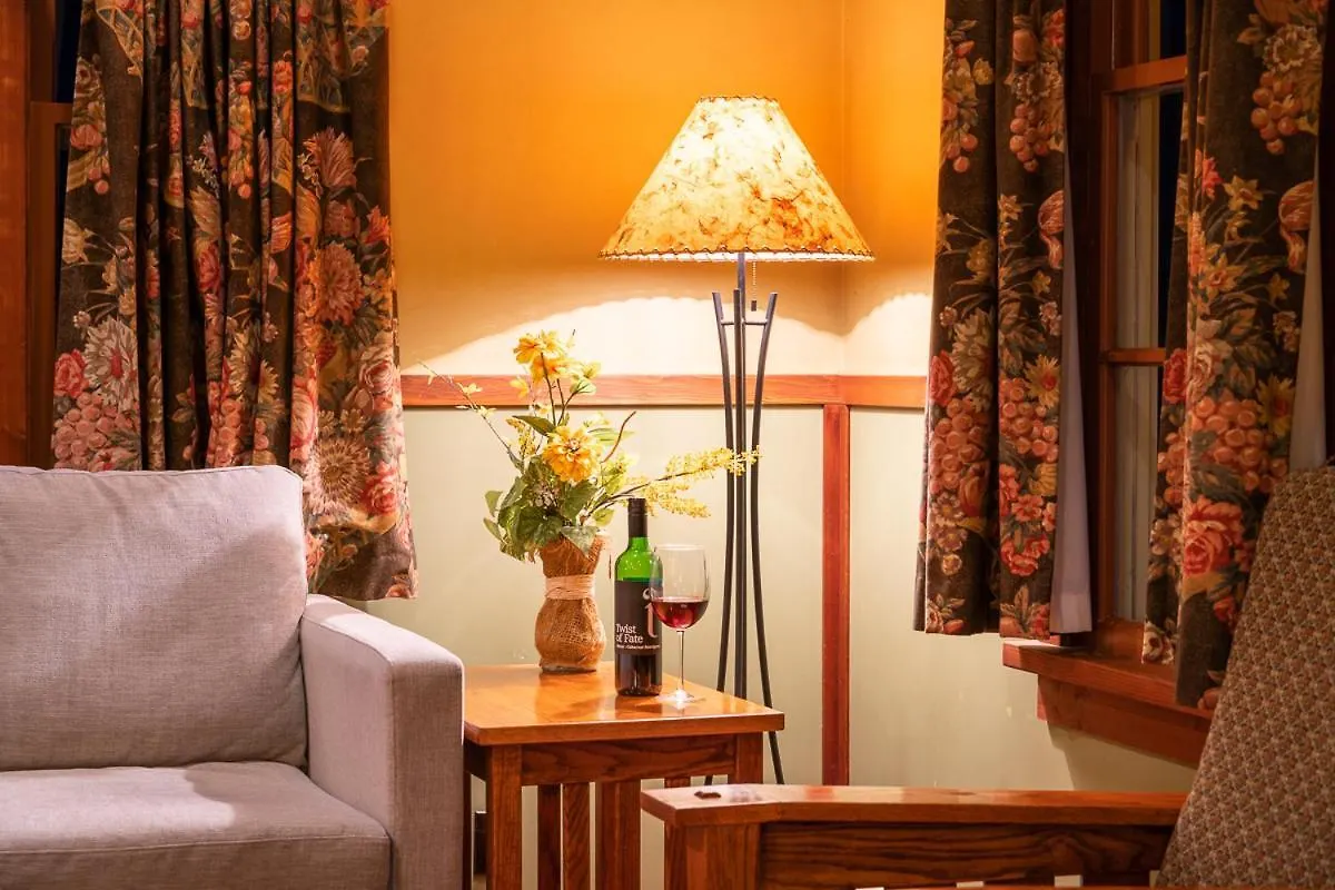Johnston Canyon Lodge & Bungalows Castle Junction Domek alpejski